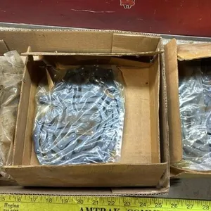 Quantity of 2040 Roller Chain.