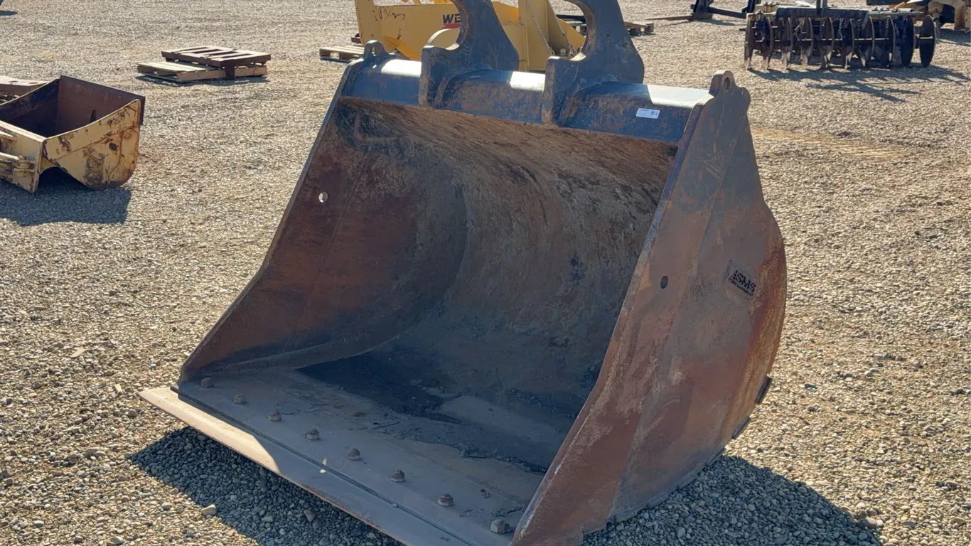 SMS 60 IN. Clean Out Bucket