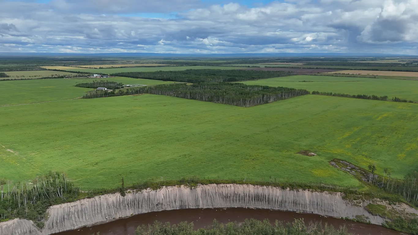 La Crete, AB SE-12-110-15-W5 119.9 +/- Total Acres on Titled Farmland