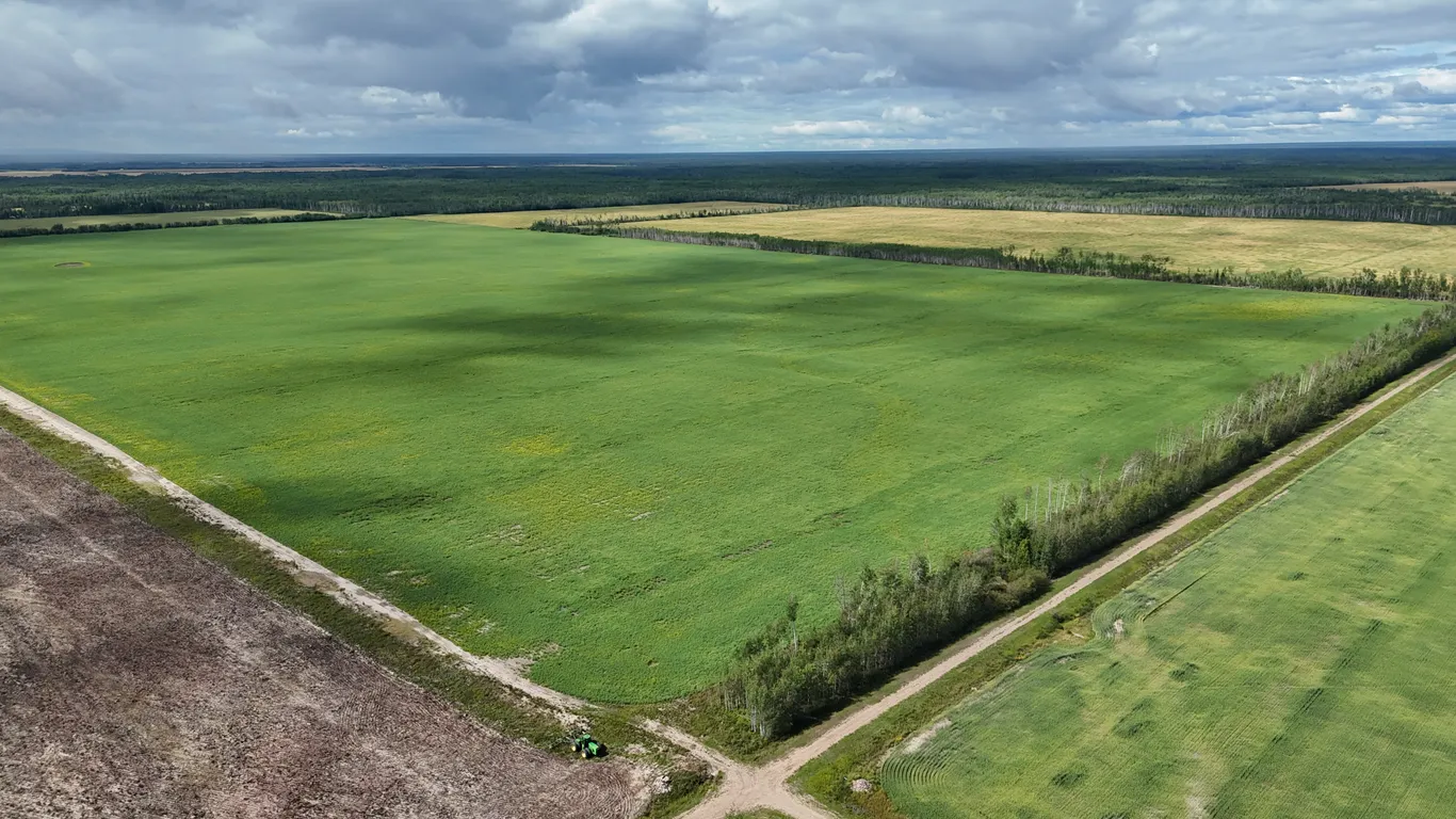 La Crete, AB SE-18-110-14-W5 159 +/- Total Acres on Titled Farmland