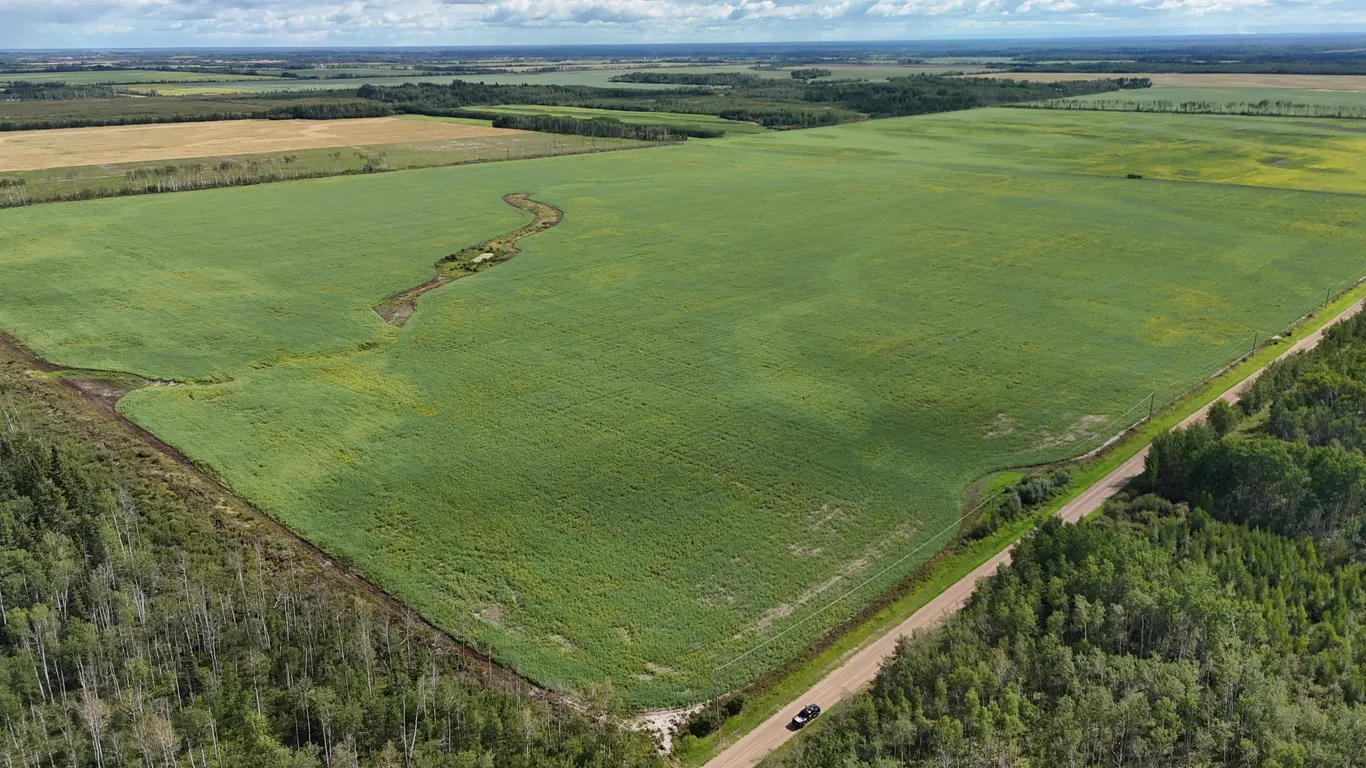 La Crete, AB SW-7-110-14-W5 160 +/- Total Acres on Titled Farmland