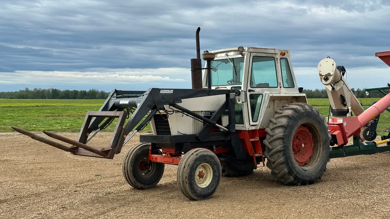 Case 1070 2WD Tractor