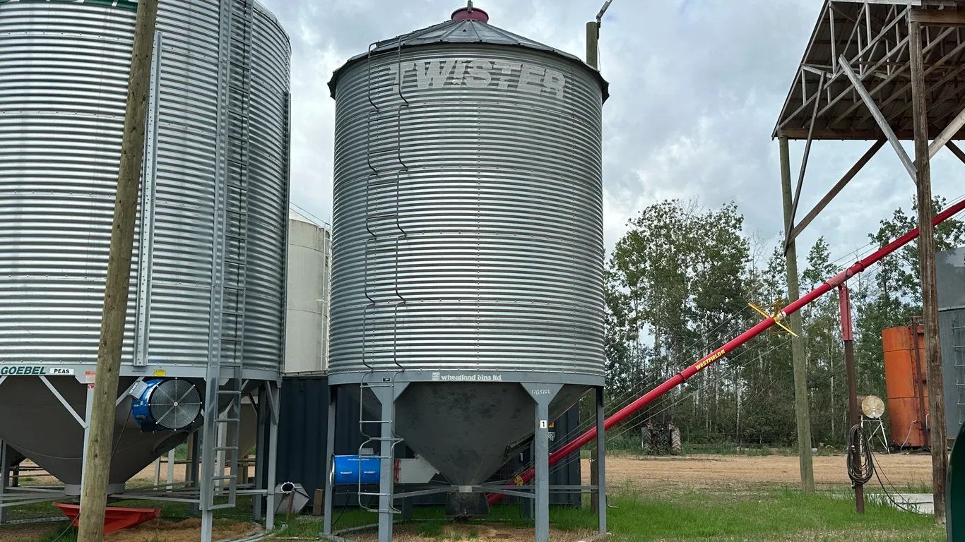 Twister 5 Ring Hopper Bottom Grain Bin