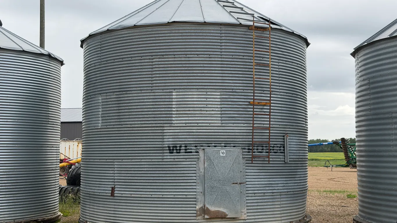 Westeel-Rosco 6 Ring Flat Bottom Grain Bin