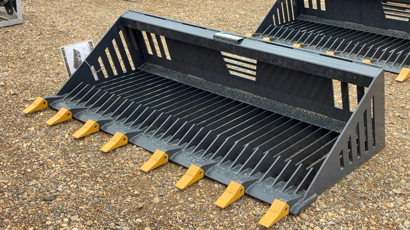 2026 Landhonor 72 IN. Skid Steer Rock Bucket Unused