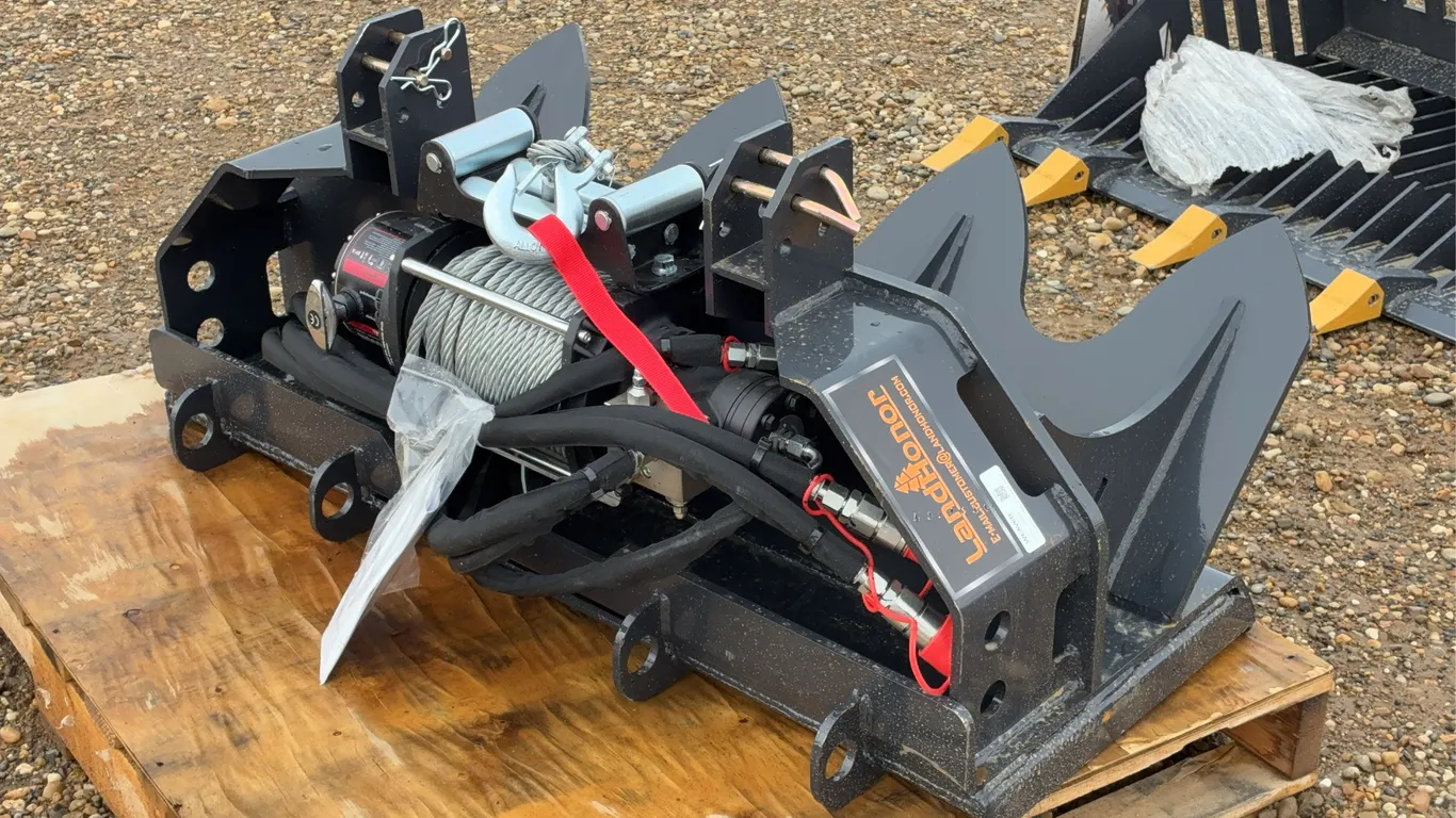2026 Landhonor Hydraulic Skid Steer 15,000 LBS Logging Winch Unused