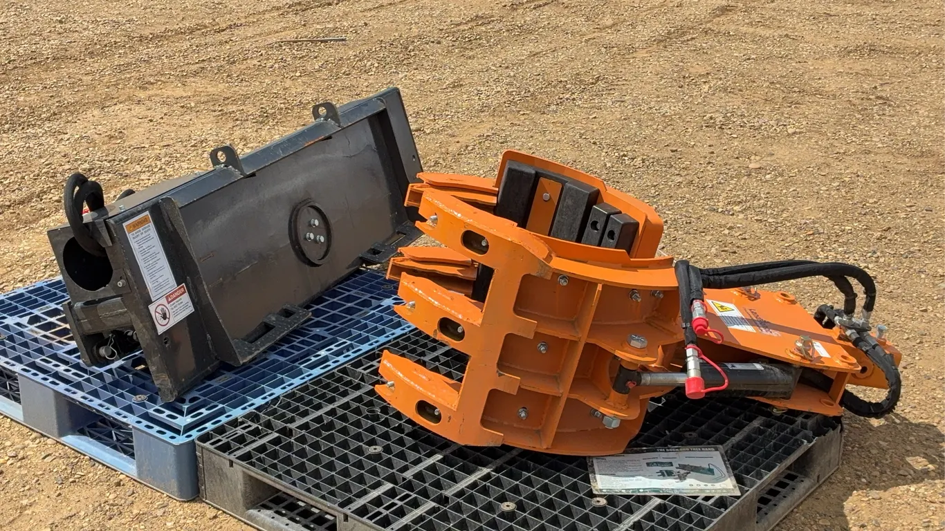 Landhonor Hydraulic Skid Steer Rock And Tree Hand Unused