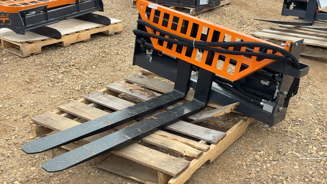 2026 Landhonor 48 IN. Hydraulic Skid Steer Pallet Forks Unused