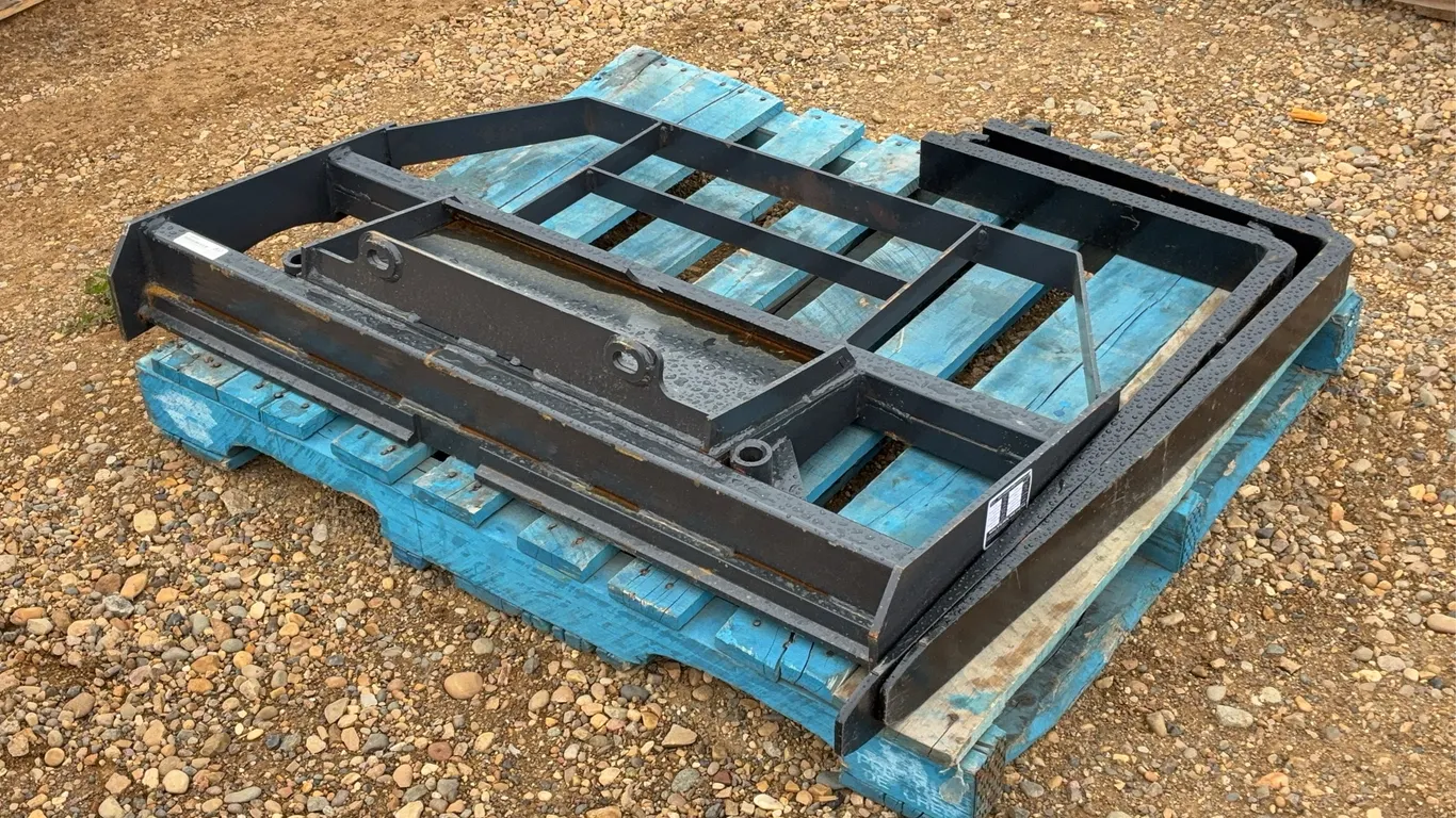 2026 Landhonor 36 IN. Mini Skid Steer Pallet Forks Unused