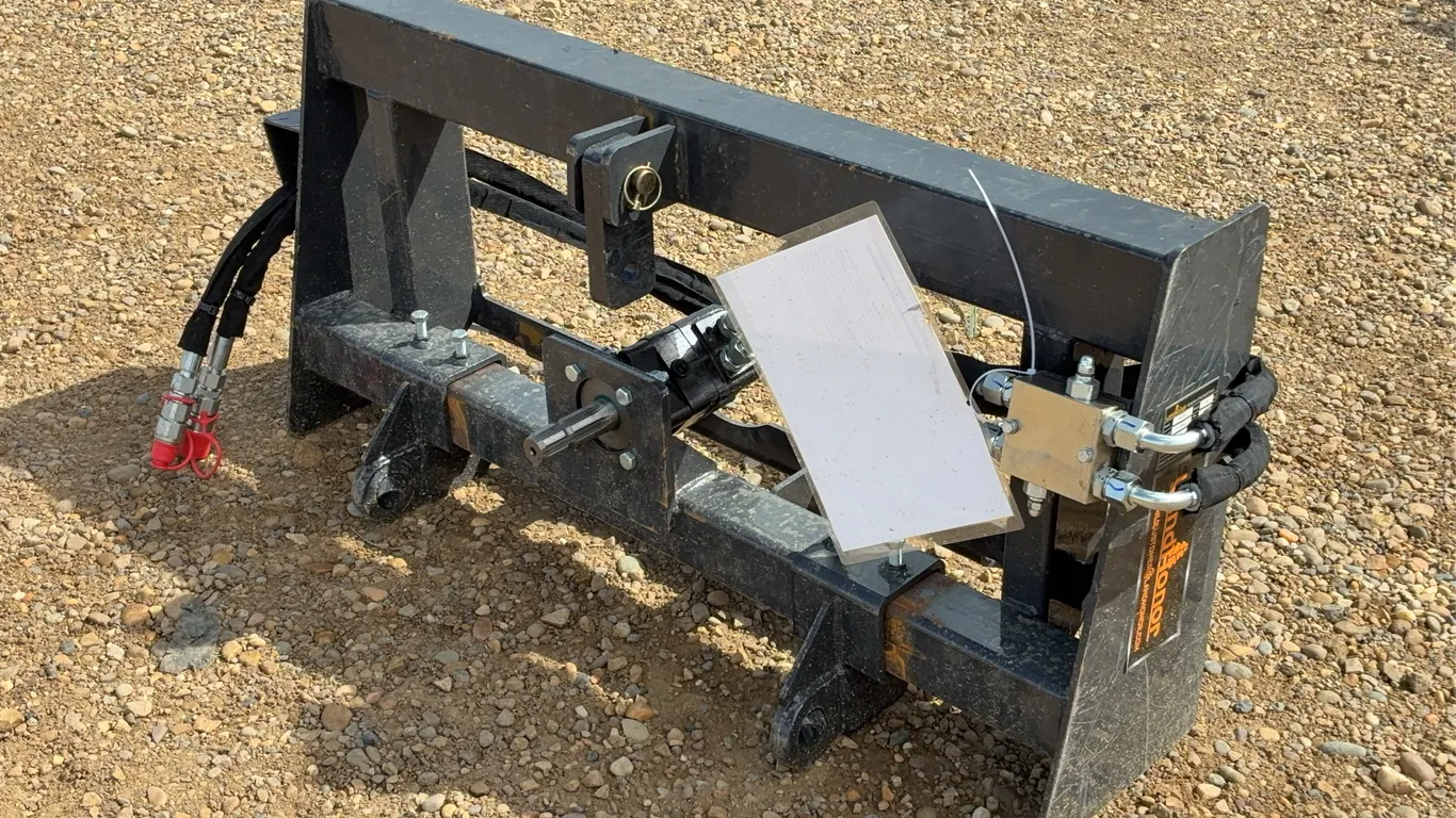 2025 Landhonor Hydraulic Skid Steer 3 PT Hitch Adapter Unused