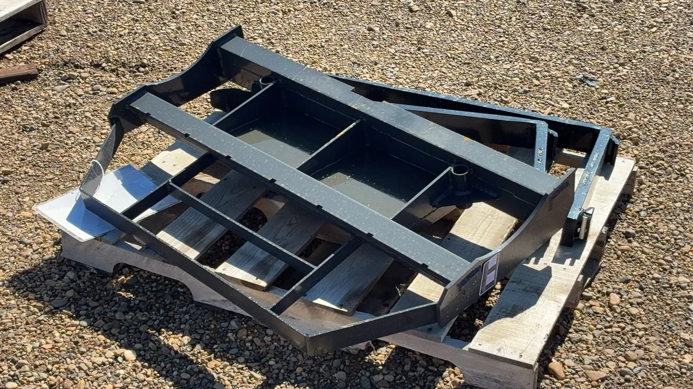 2026 Landhonor 36 IN. Mini Skid Steer Pallet Forks Unused