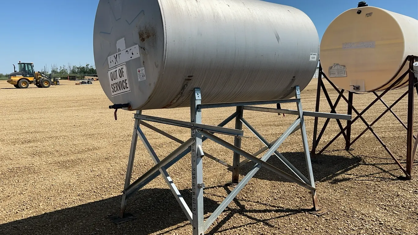 WESTEEL Storage Tank w/ Tank Stand