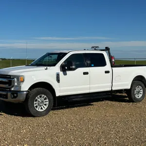 2021 Ford F-350 Super Duty XLT Crew Cab Pickup