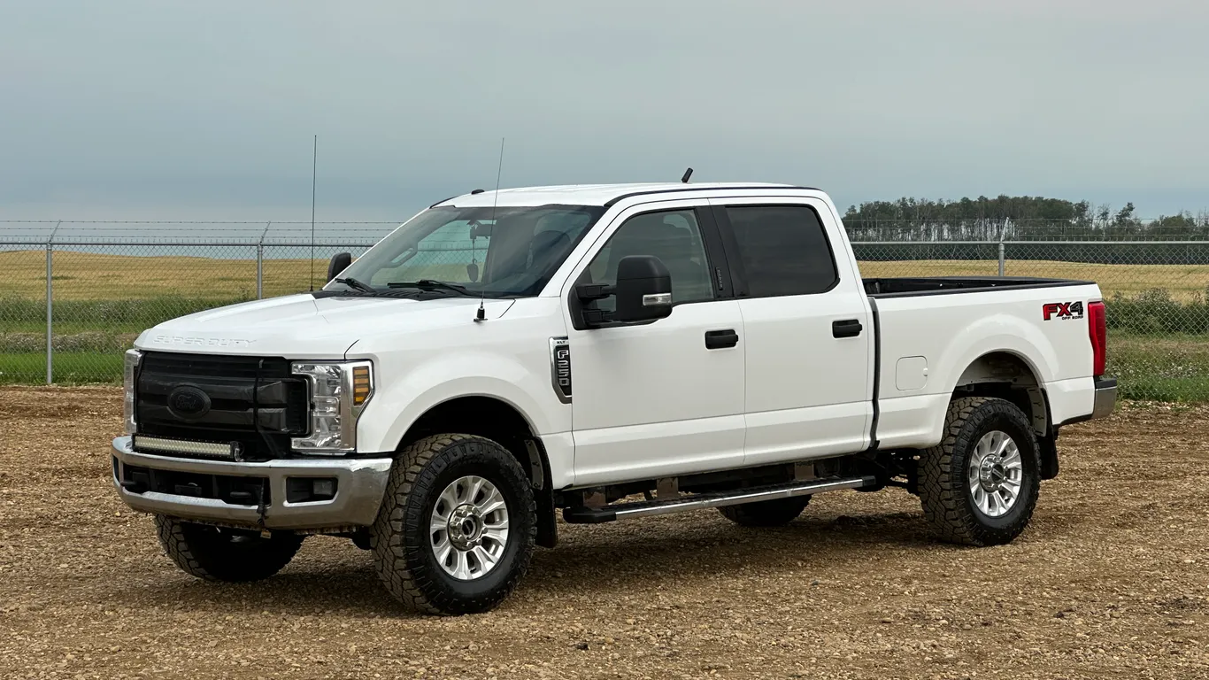 2019 Ford F-250 XLT Crew Cab Pickup