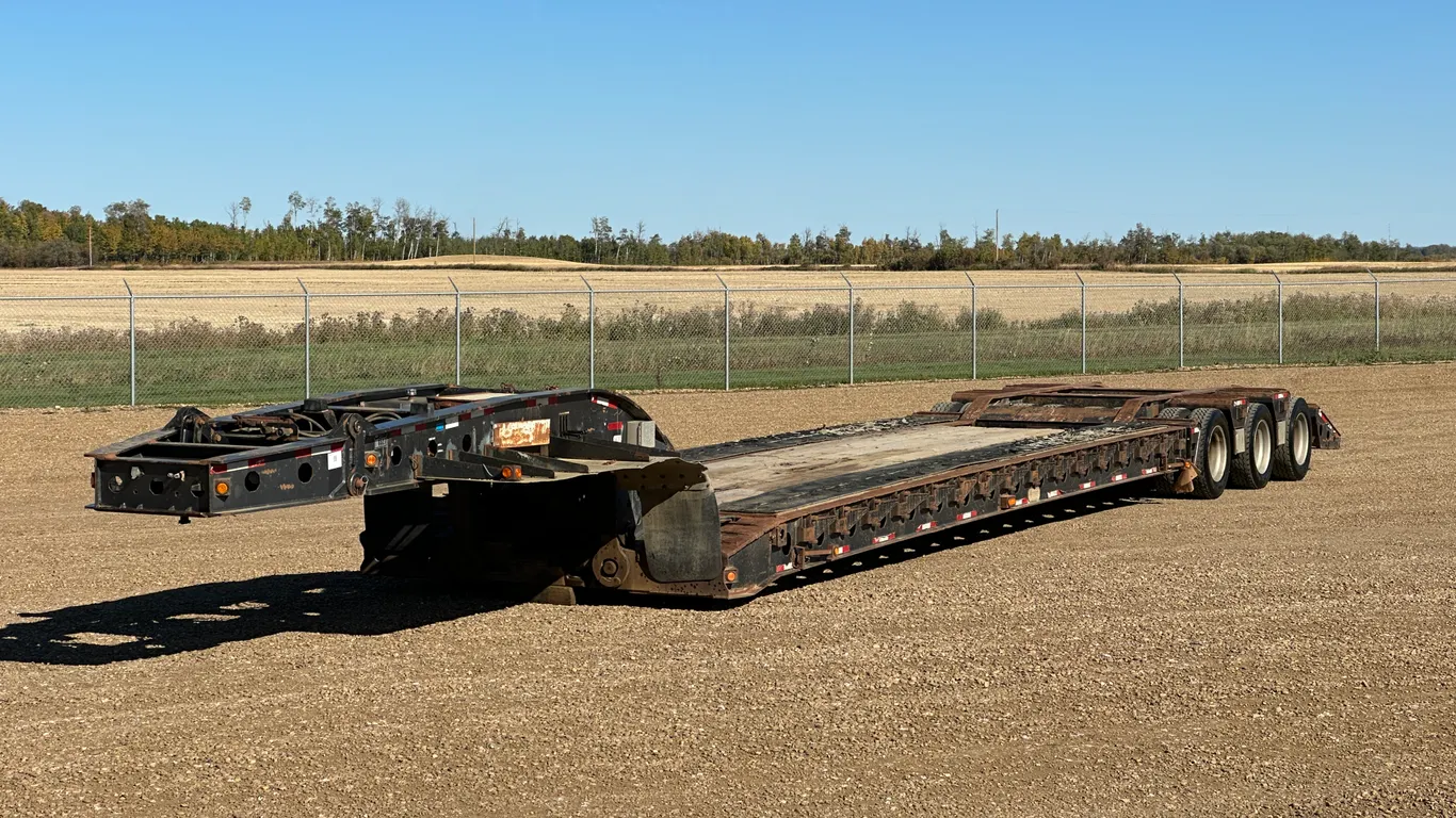 2011 Stellar 24 Wheel Double Drop Removable Neck Lowboy Trailer