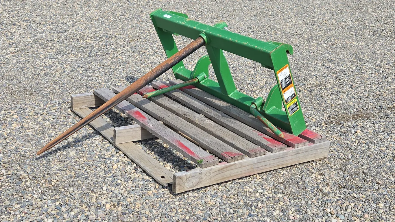 Heavy Duty John Deere Bale Spear