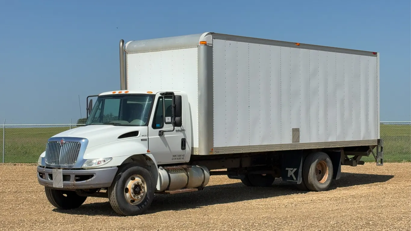 2014 International 4300M7 SBA Cube Van Truck