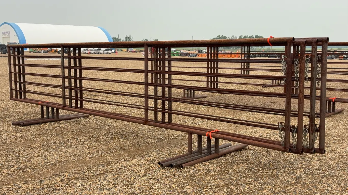 QTY of (4) 24 FT. Freestanding Livestock Panels