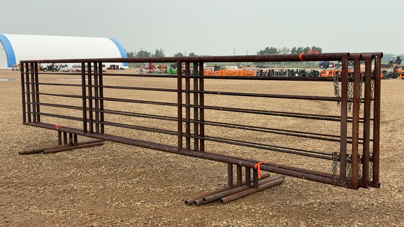 QTY of (4) 24 FT. Freestanding Livestock Panels