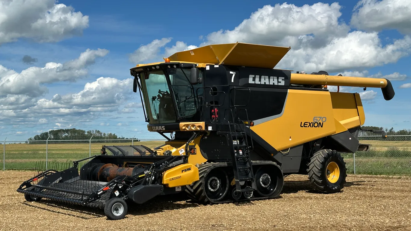 2014 Claas Lexion 670TT Combine Harvester