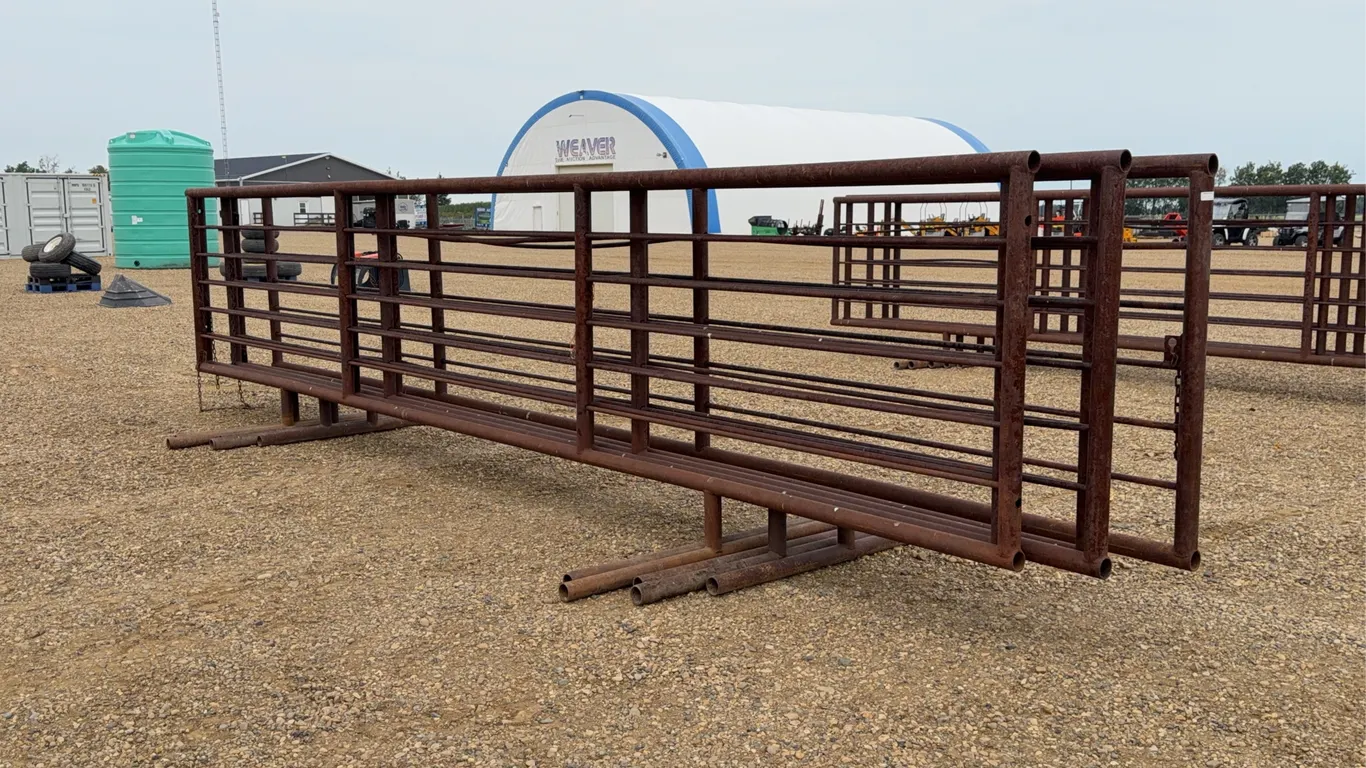 QTY of (5) 24 FT. Freestanding Livestock Panels
