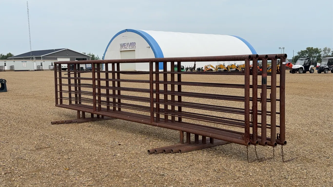 QTY of (5) 24 FT. Freestanding Livestock Panels