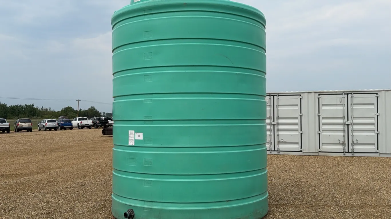 5000 Gal Green Poly Tank