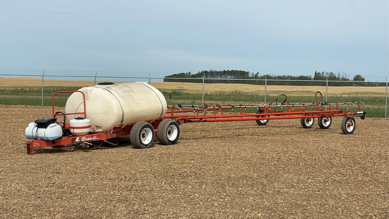 Brandt 68 FT. T/A Field Sprayer