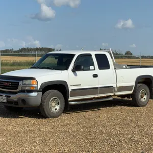 2003 GMC Sierra 2500 Extended Cab Pickup