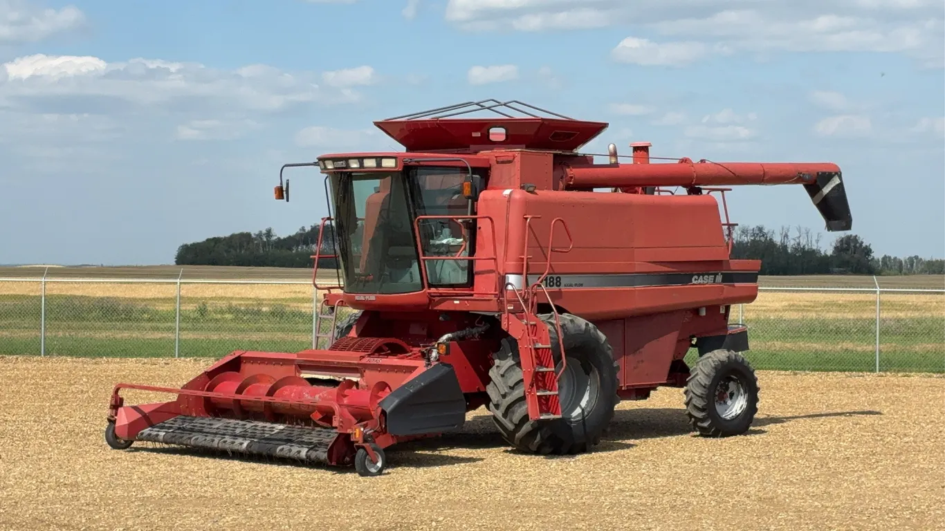 1995 Case IH 2188 F95 Combine Harvester