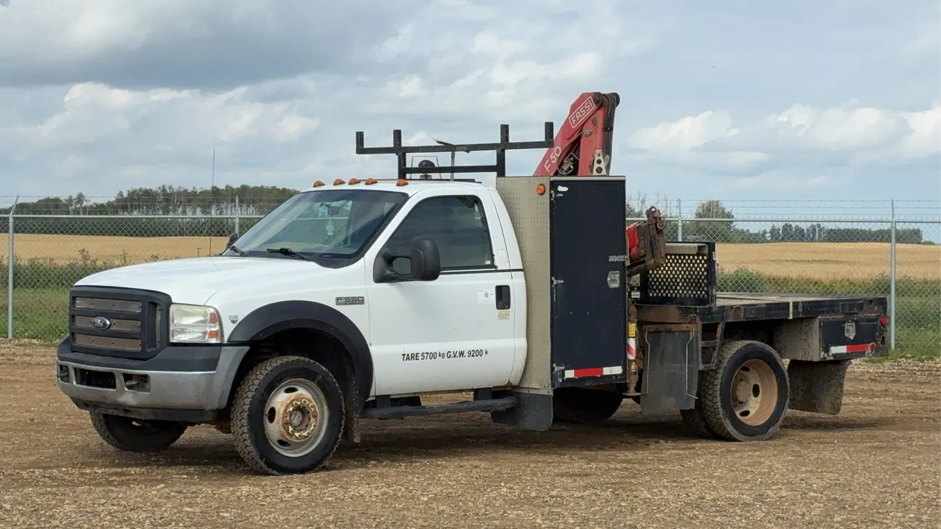 2007 Ford F-550 Super Duty S/A Fassi F50A.23 Picker Deck Truck