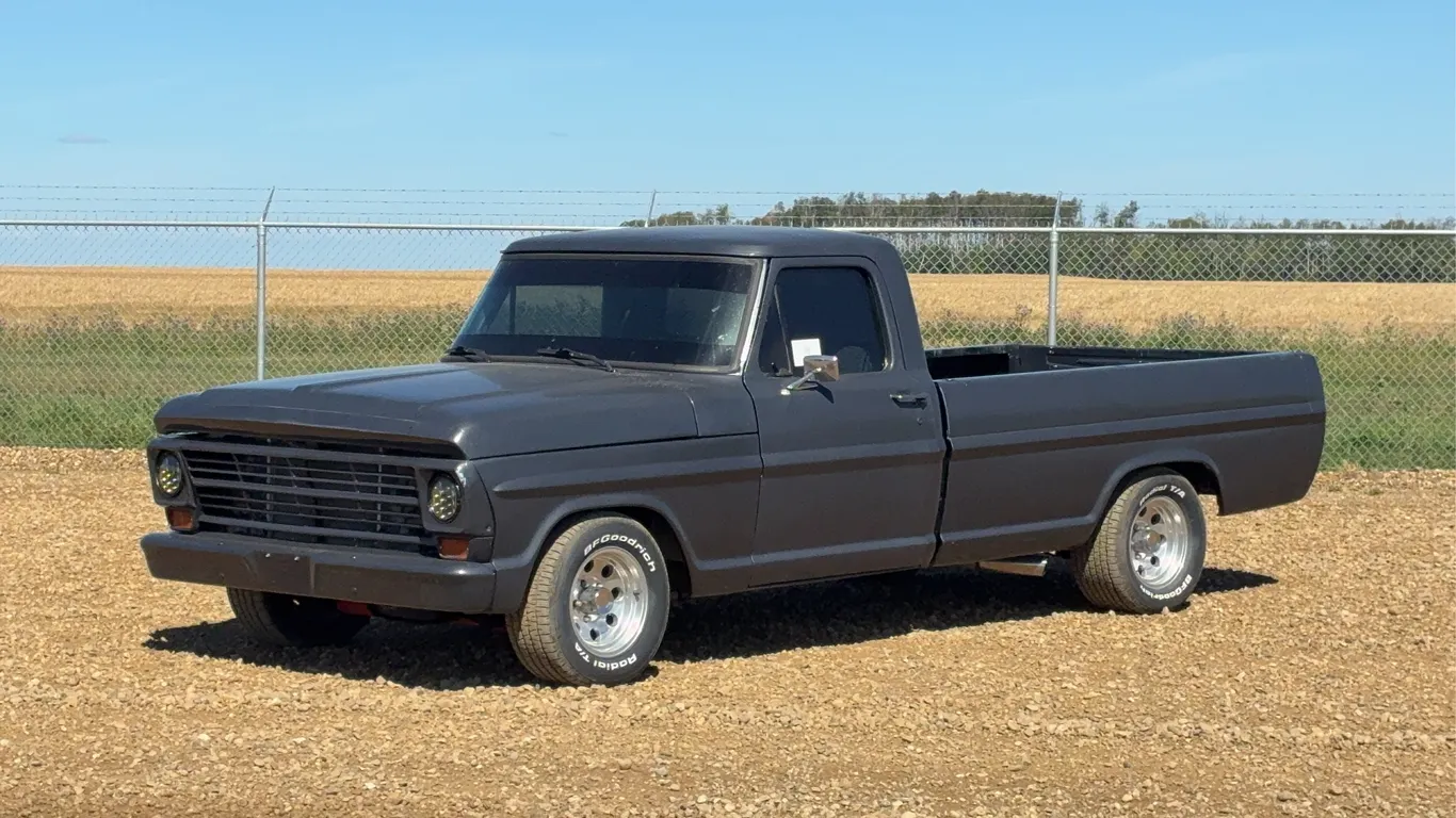 1968 Ford F-100 Single Cab Long Box Pickup
