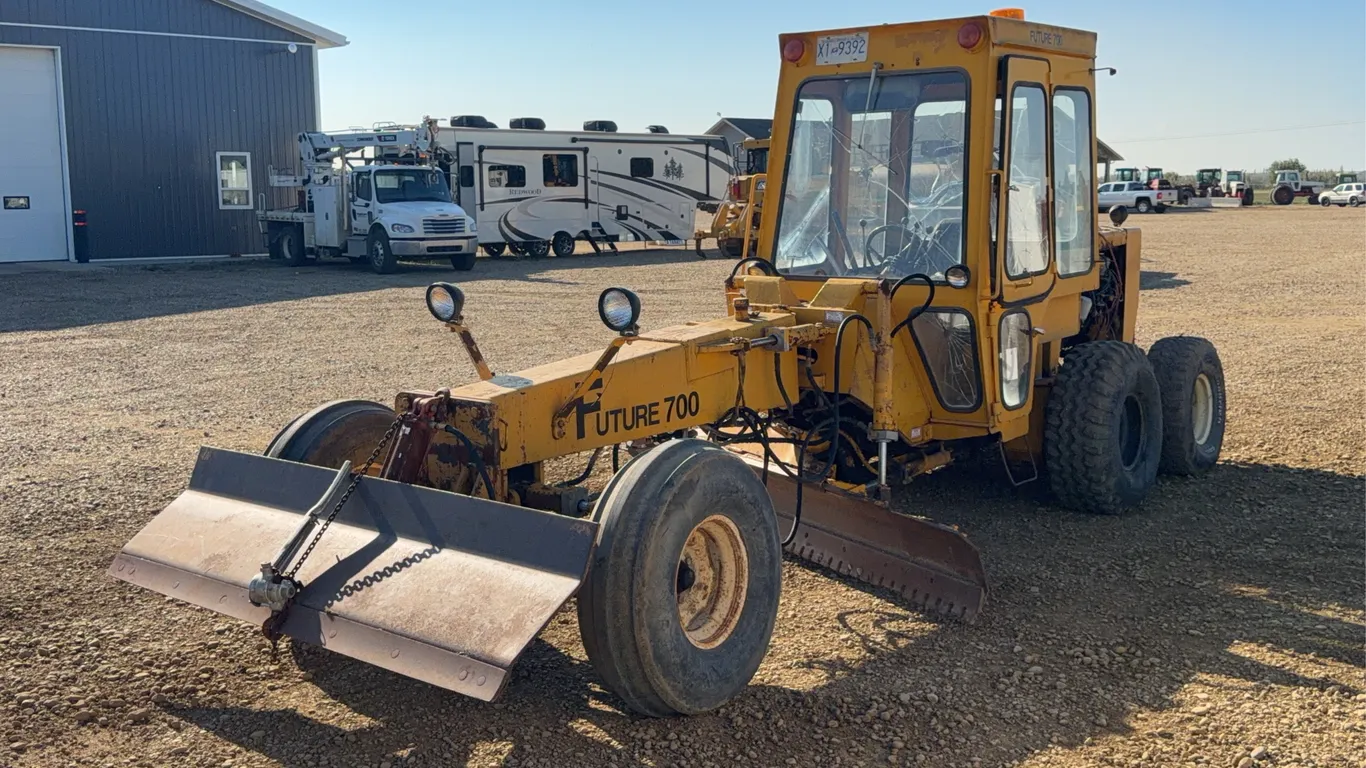 1981 Future F700 Mini Motor Grader