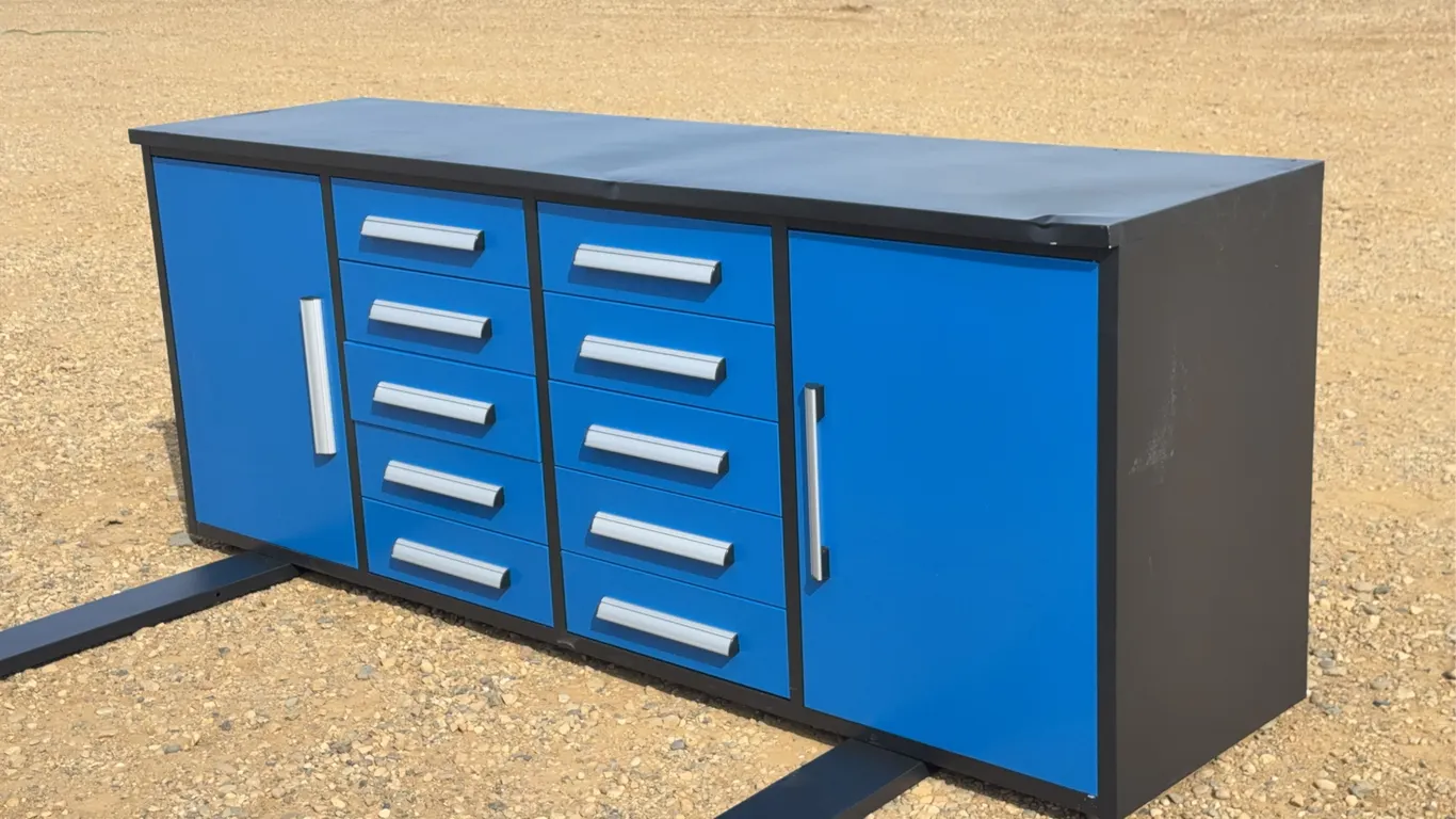 Unused 7 FT. 10 Drawer Heavy Duty Tool Cabinet Unused