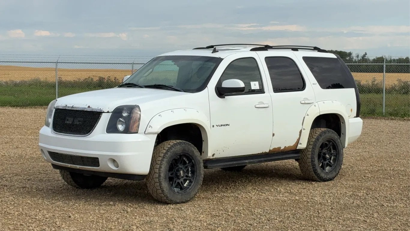 2007 GMC Yukon SLT Sports Utility Vehicle