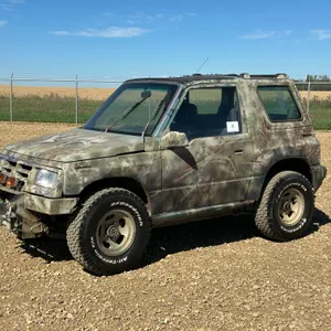1996 Pontiac Sun Runner 2 Door Sports Utility Vehicle