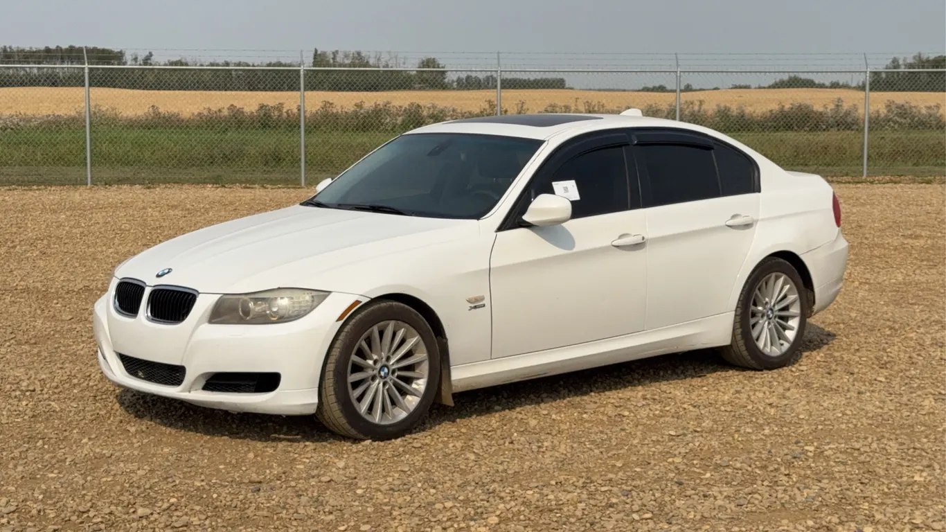 2010 BMW 328i xDrive 4 Door Sedan