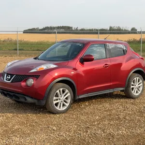 2012 Nissan Juke SV Pure Drive Car