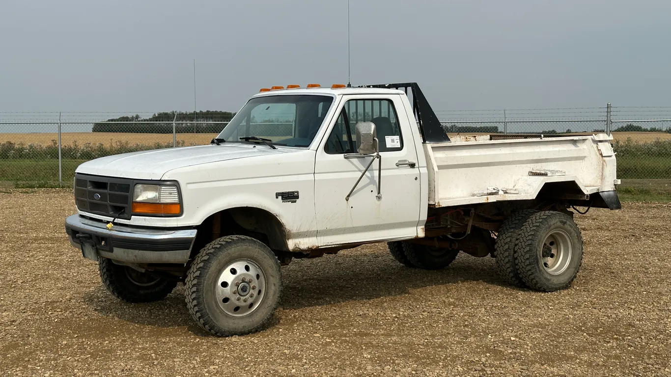 1995 Ford F-350 XL Regular Cab Dually Pickup