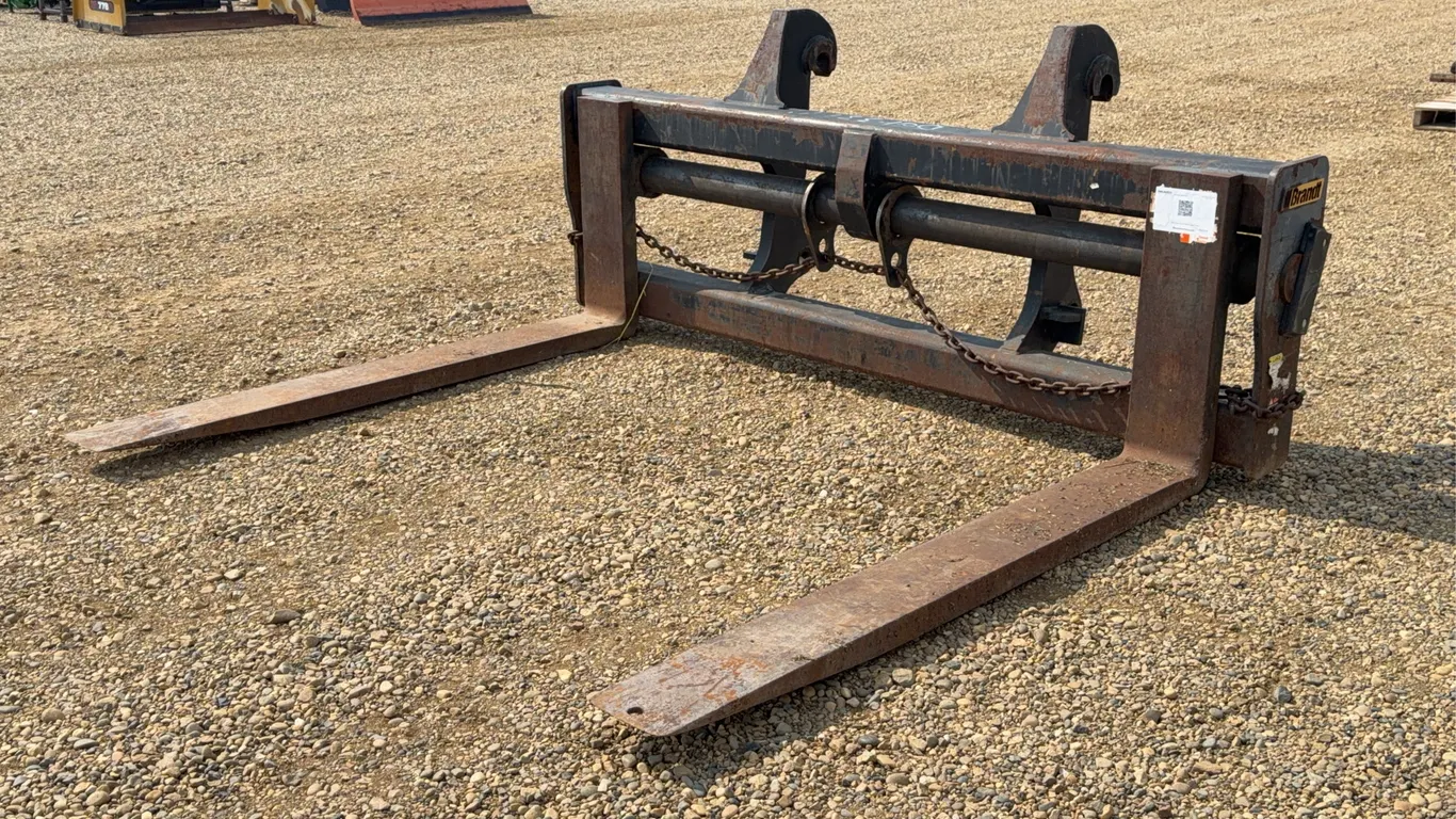 John Deere 624J Wheel Loader Forks