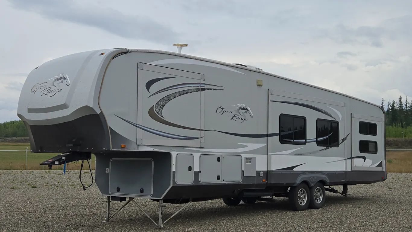 2011 Open Range Fifth Wheel