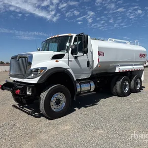 2014 International 7500 4000 gal 6x6 Water Truck