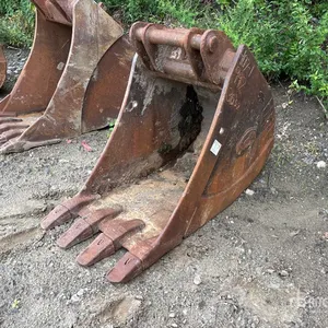 Geith 30 in Digging Excavator Bucket