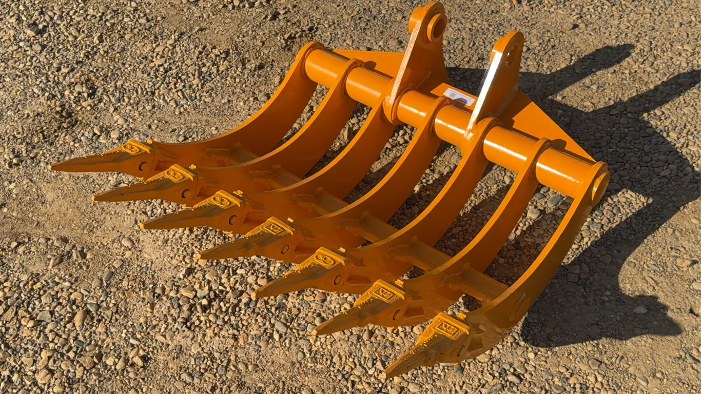 2026 GIYI CAT305 Excavator Rake with Teeth