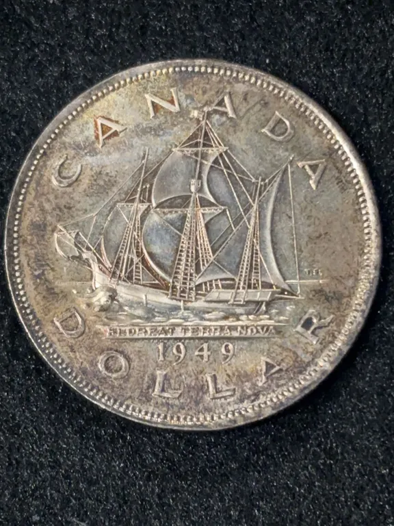 1949 Canadian Silver Dollar 23.3 g