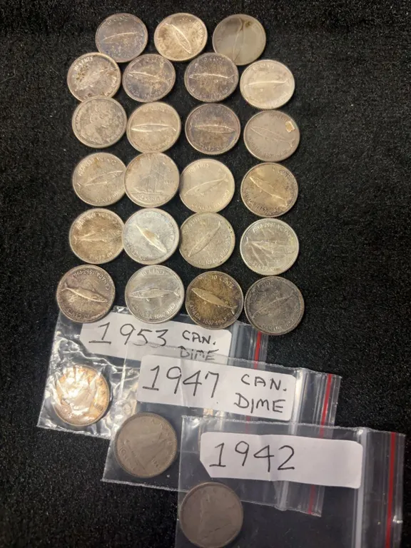 26 Canadian Silver 10 Cent Coins 1942–1967, 60.50g