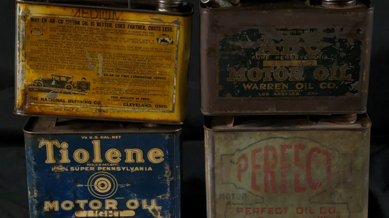 FOUR 1/2 GAL OIL CAN ENARCO- TIOLENE- ABC- PERFECT (LA CROSSE WI)