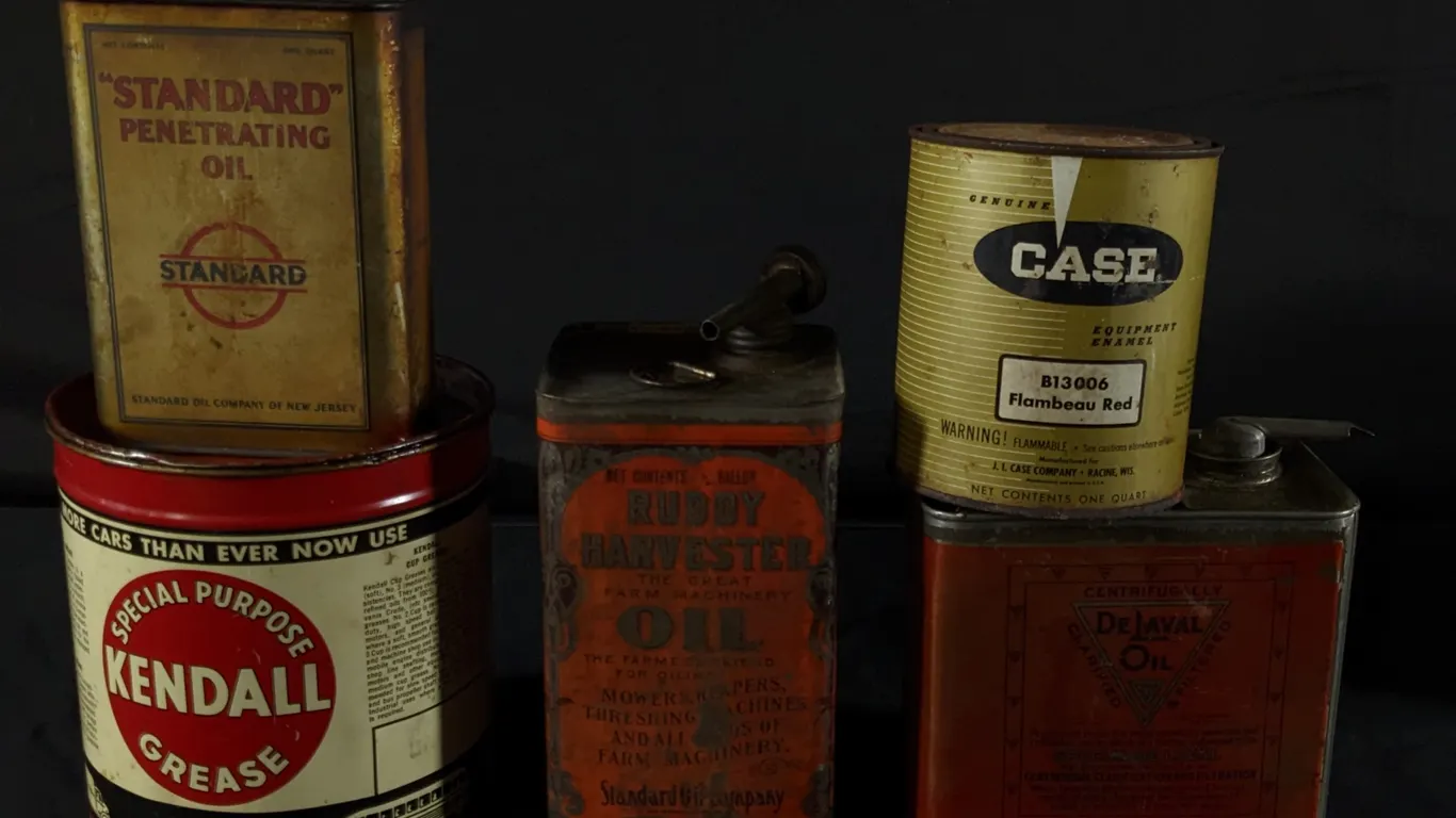 5 ASSORTED OIL GREASE & PAINT CANS KENDALL- RUDDY HARVESTER- CASE- STANDARD- DE LAVAL