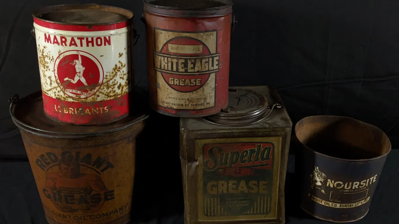 5 ASSORTED GREASE CANS WHITE EAGLE MARATHON NOURSITE SUPERLA RED GIANT
