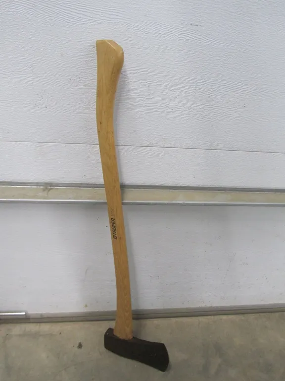Truper Axe